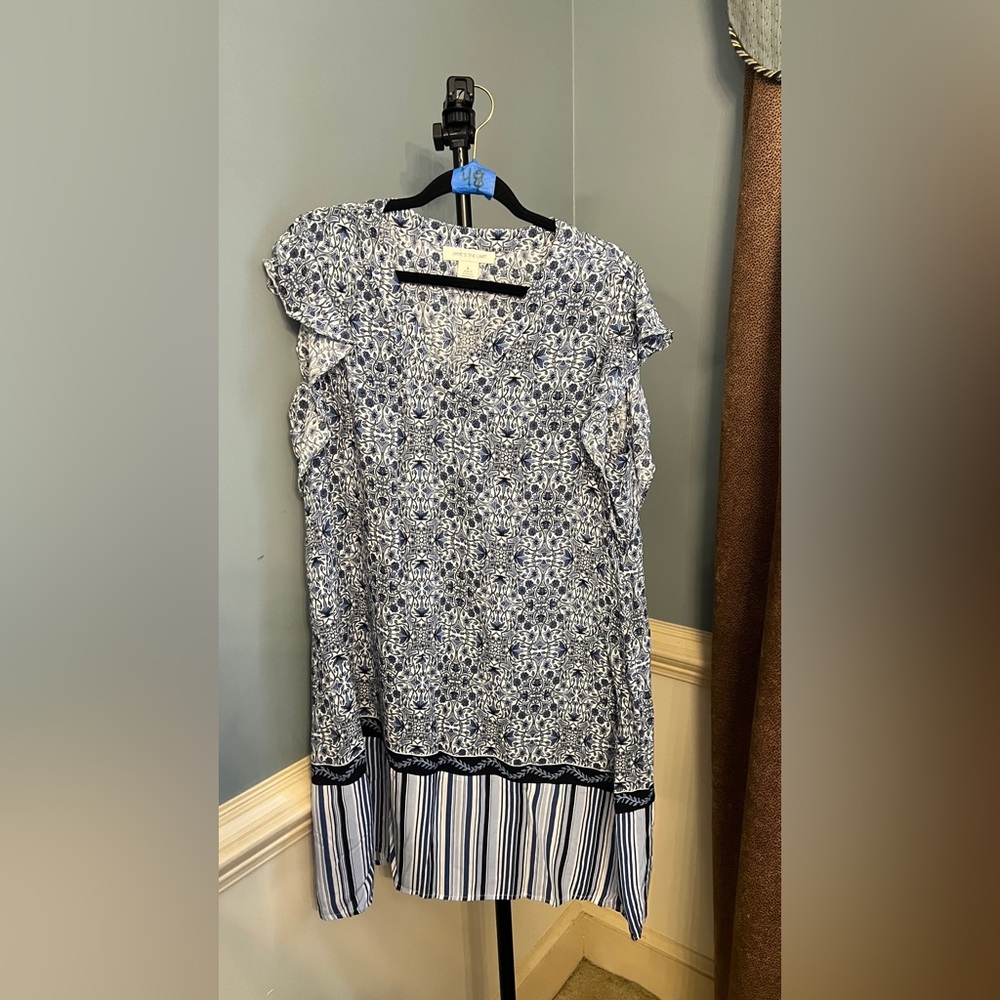 Skye's the Limit‎ Navy and White Patterned Blouse
